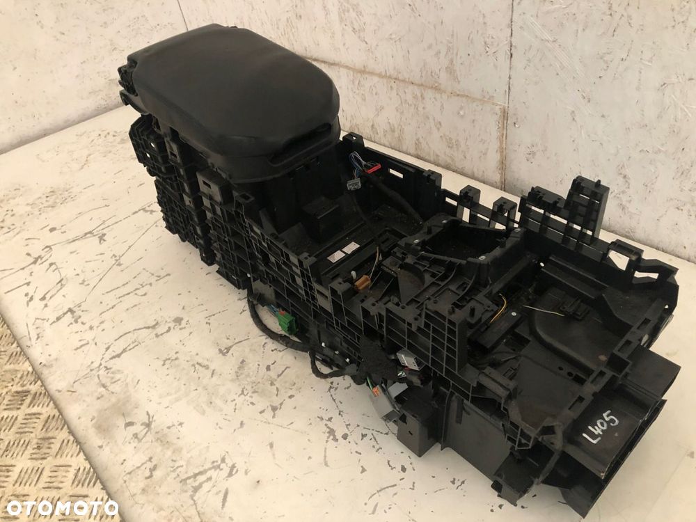 RANGE ROVER VOGUE L405 PODŁOKIETNIK TUNEL CZARNY - 3