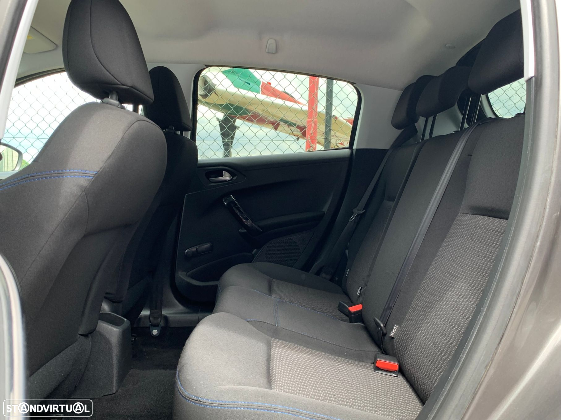 Peugeot 208 1.6 BlueHDi Allure - 11