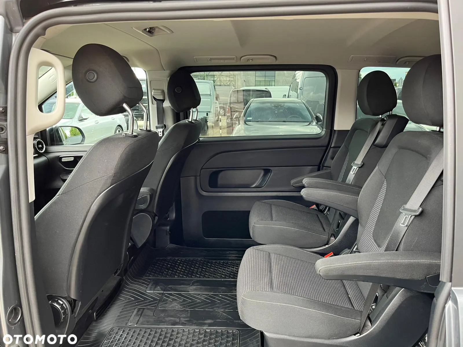 Mercedes-Benz Klasa V 220 d 4-Matic 9G-Tronic (d³ugi) - 17