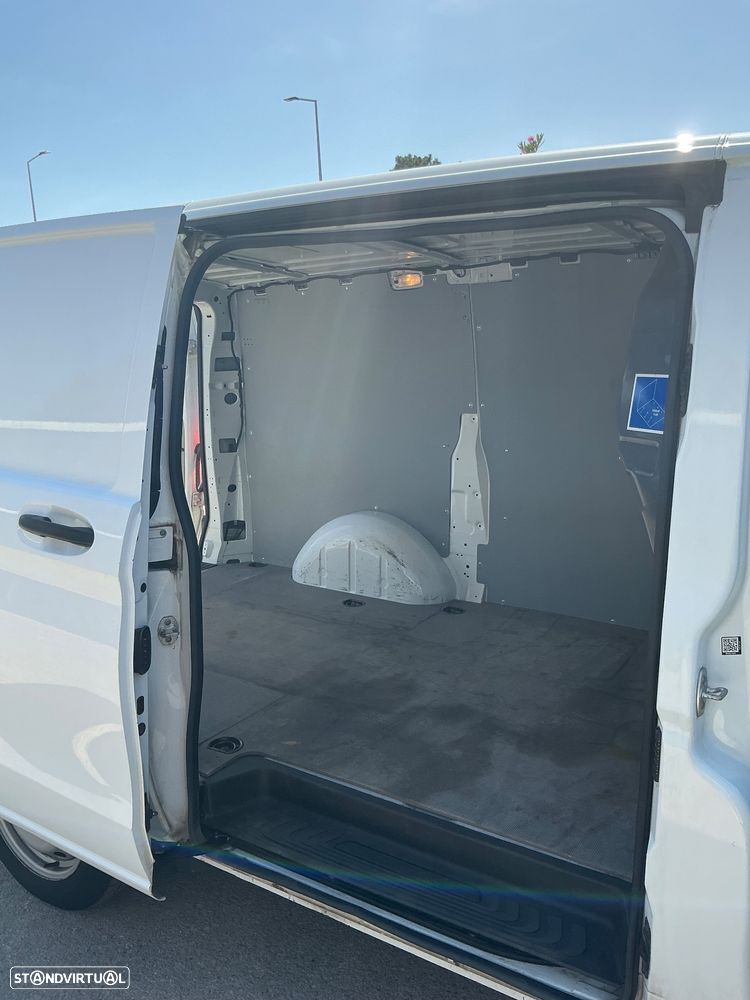Mercedes-Benz Vito - 21