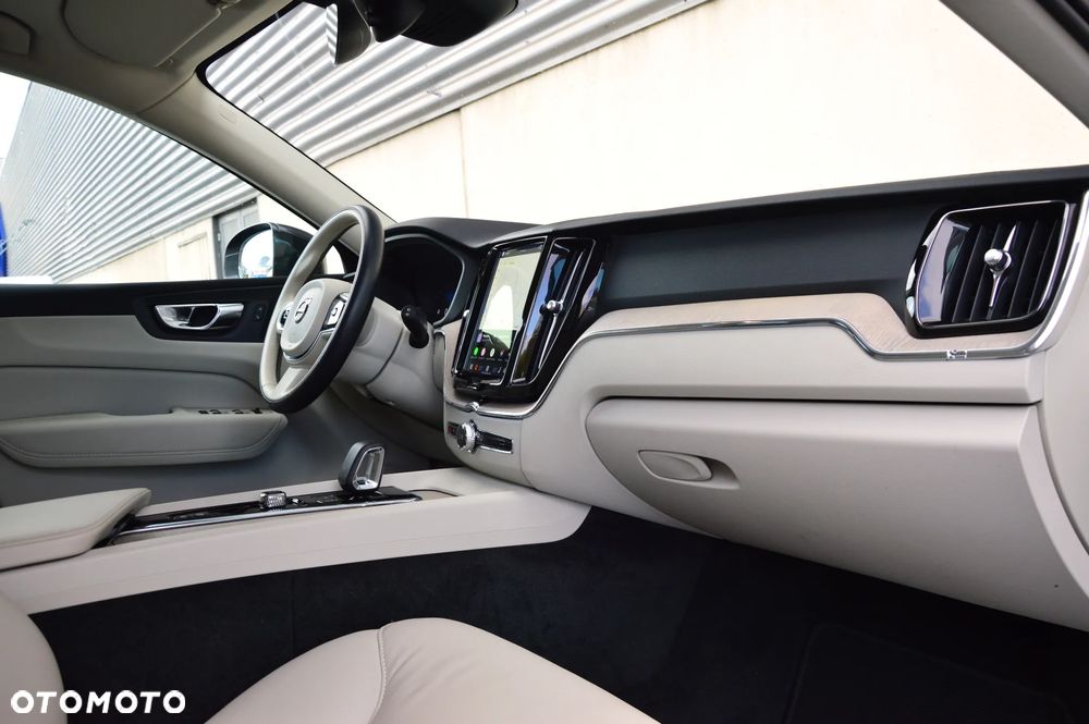 Volvo XC 60 B4 B Core - 15