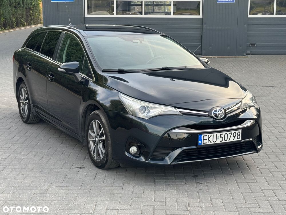 Toyota Avensis - 34
