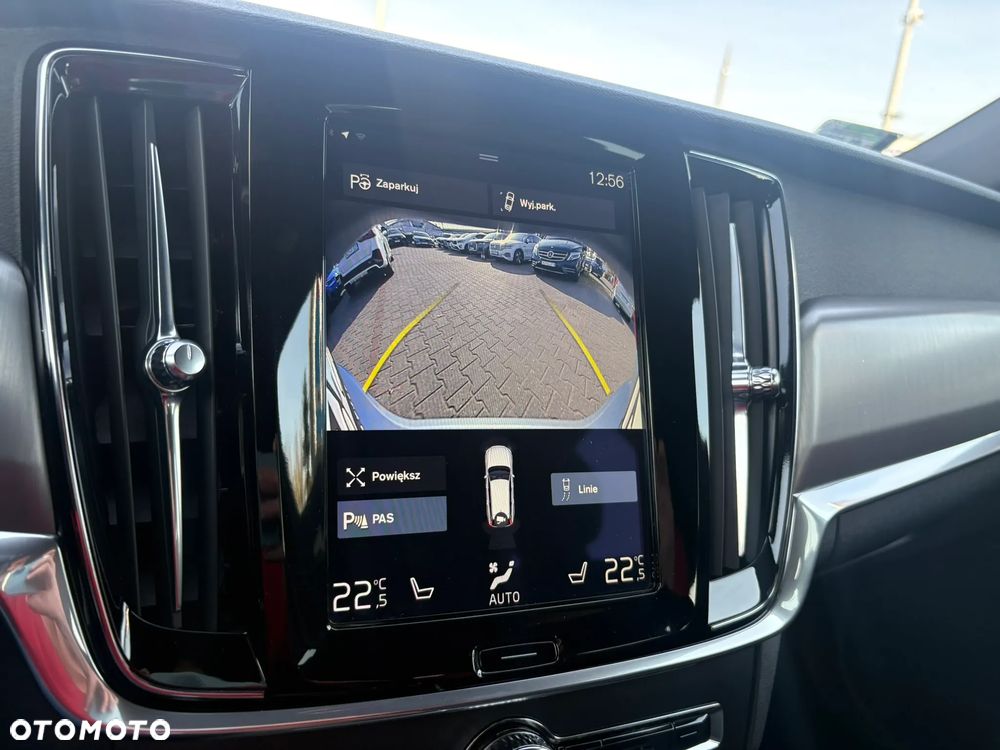 Volvo V90 D4 Momentum - 20