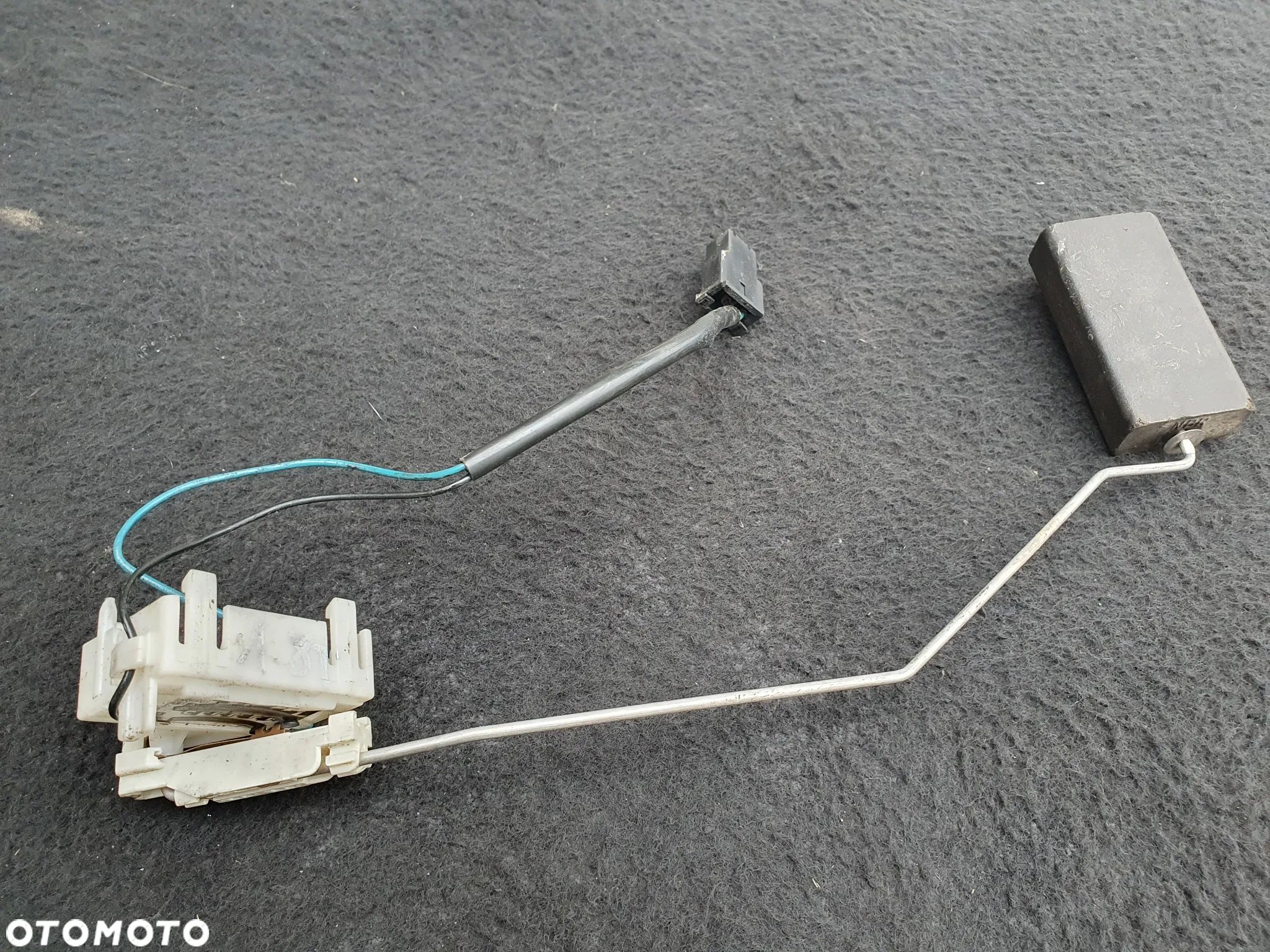 VW AUDI 1.8T CZUJNIK POZIOMU PALIWA 2PIN PŁYWAK A6 C5 2.4 443971961 - 1