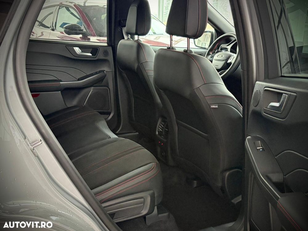 Ford Kuga 2.5 Duratec FWD PHEV ST-Line X - 21