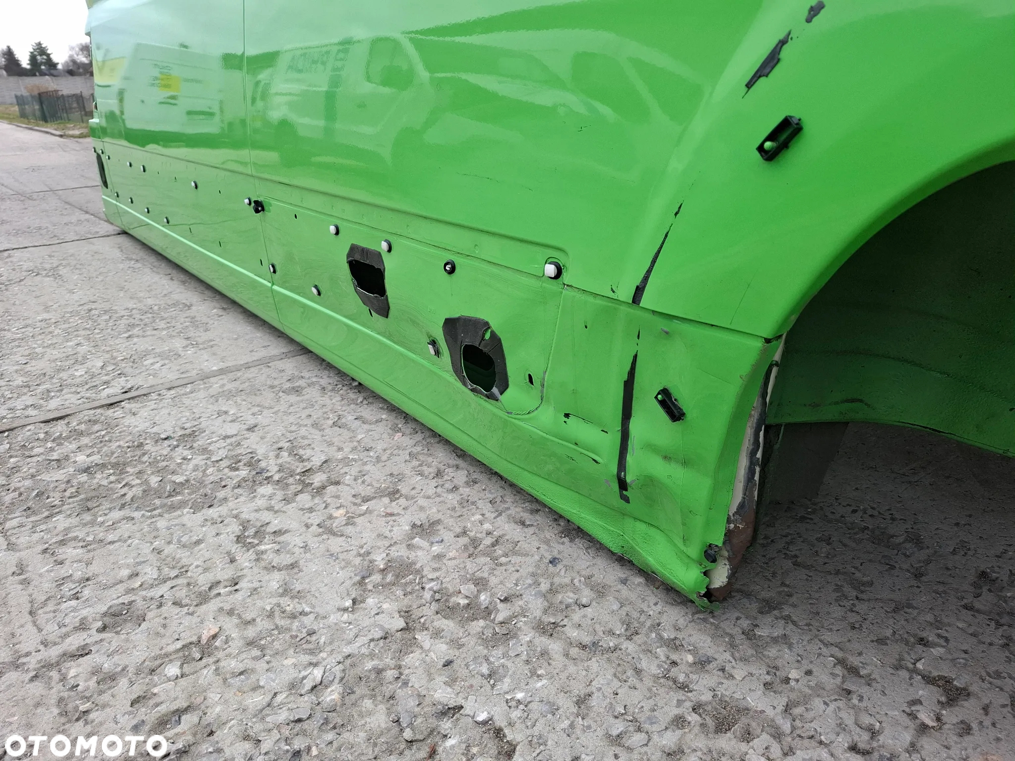 Błotnik Fiat Ducato lewy tył L3H2 rok 2022 delikatnie uszkodzony dół błotnika (zdjęcia) - 10
