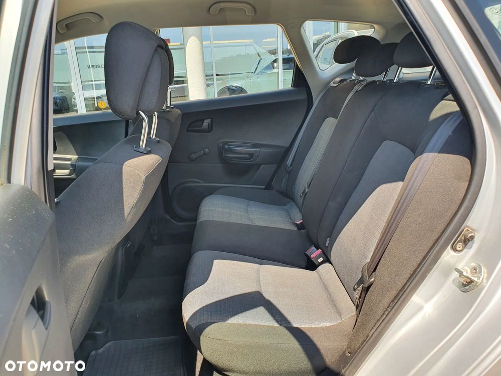 Kia Ceed 1.6 M - 13