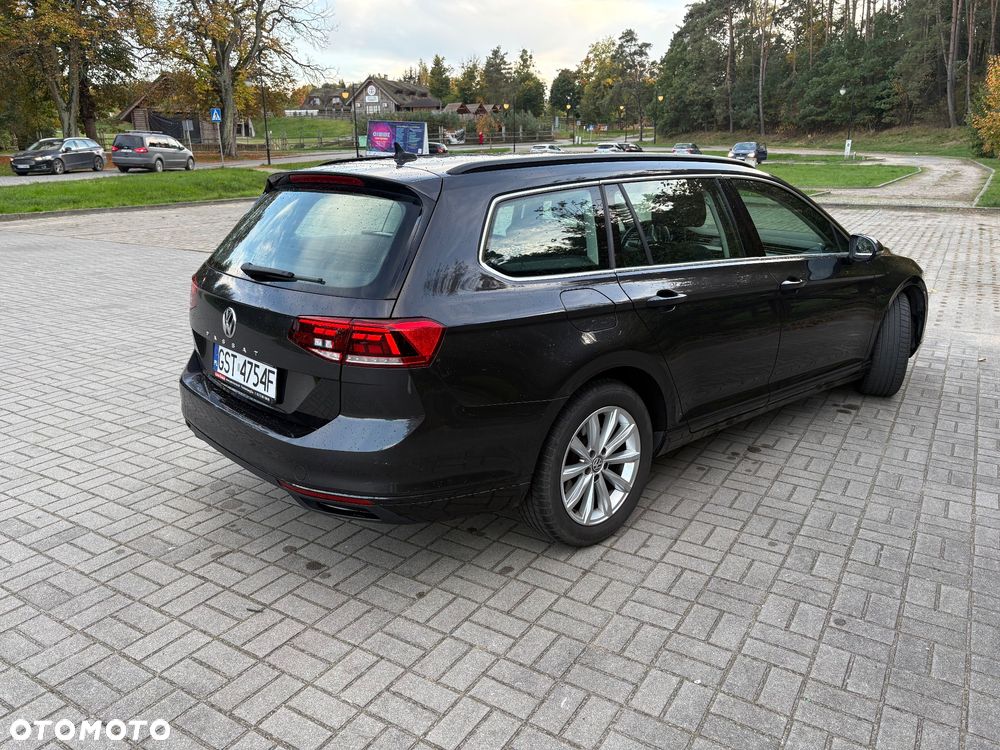 Volkswagen Passat - 9