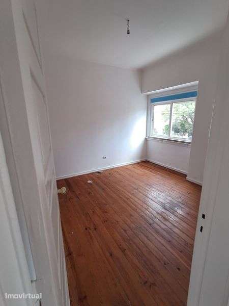 Apartamento T2 no Alto de São João - View 4