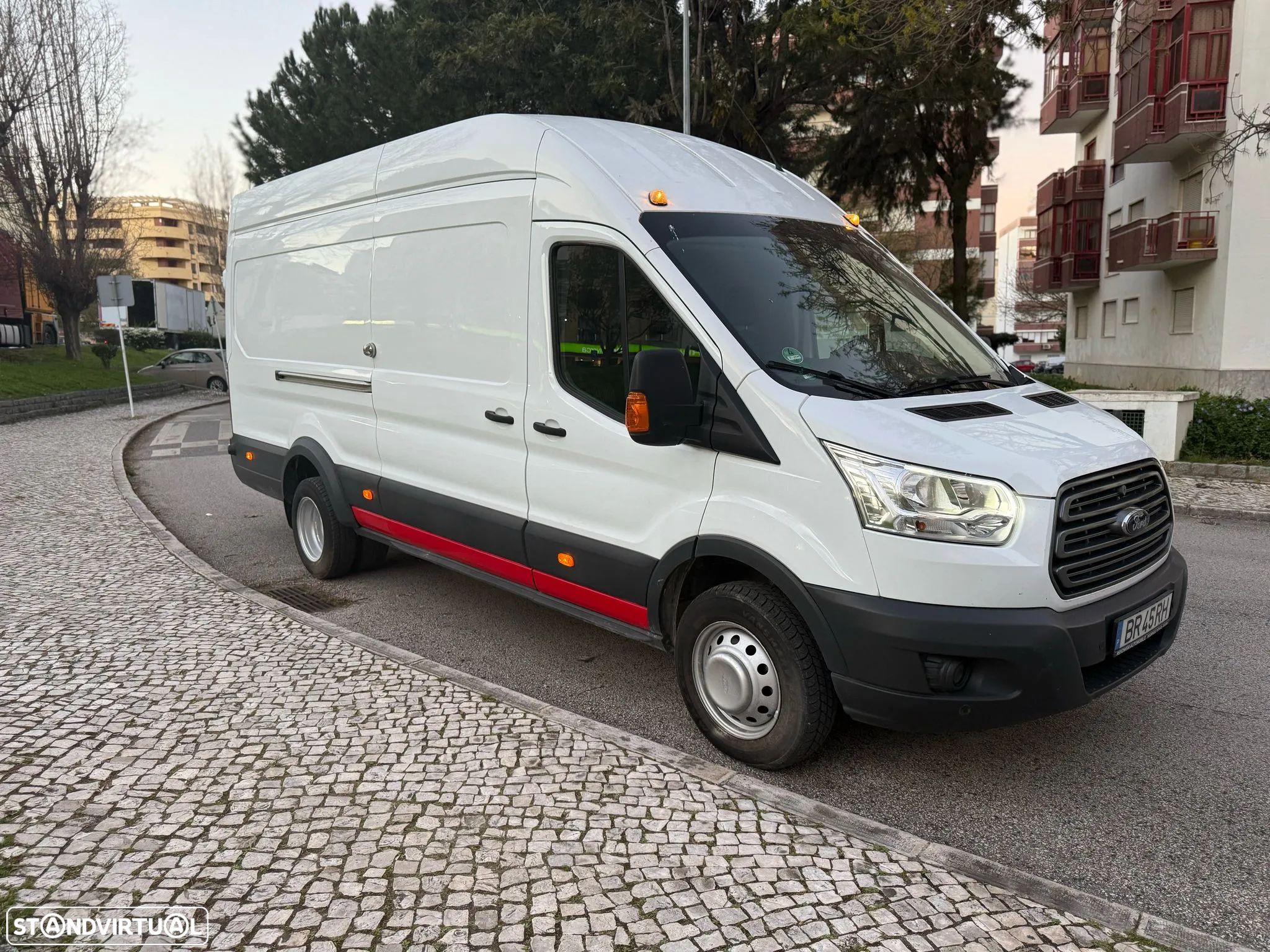Ford Transit - 1