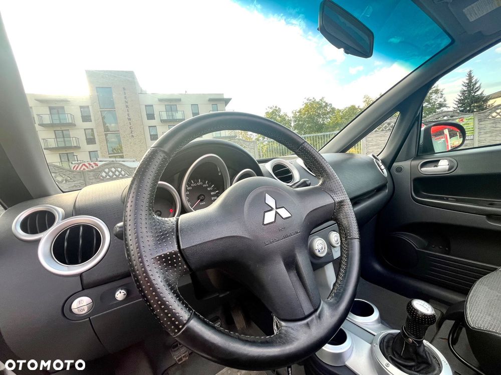 Mitsubishi Colt 1.5 - 10