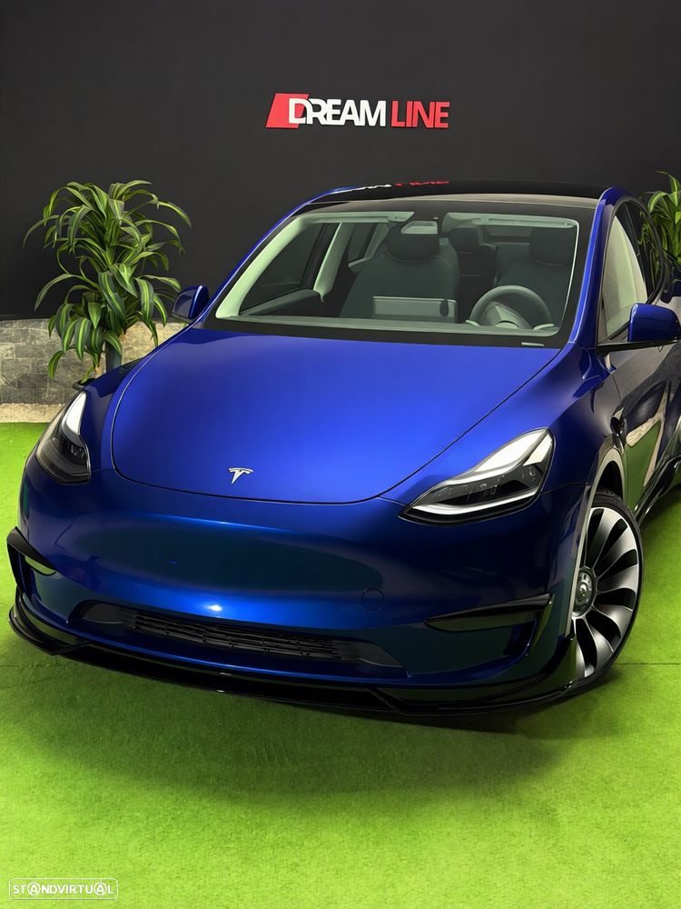 Tesla Model Y Performance AWD - 2