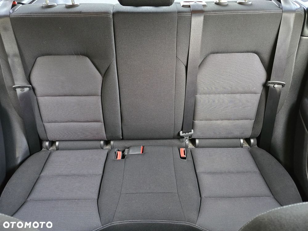 Mercedes-Benz Klasa B 180 BlueEFFICIENCY Edition - 24