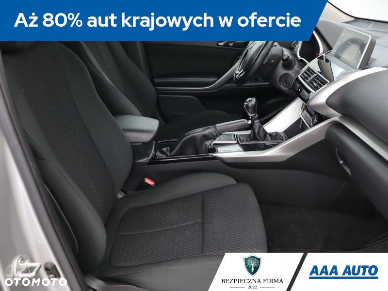 Mitsubishi Eclipse Cross - 11