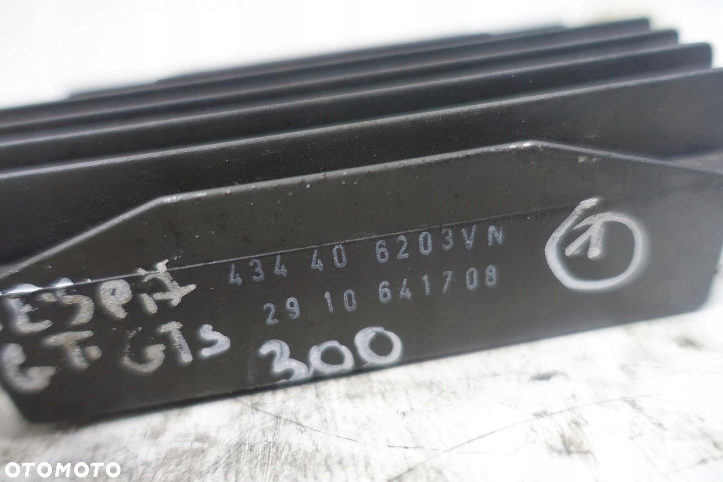 Piaggio Vespa GT GTS 300 REGULATOR NAPIĘCIA Moduł - 2