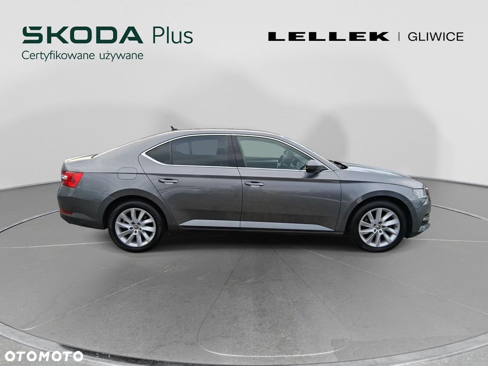Skoda Superb 2.0 TDI SCR 4x4 Ambition DSG - 4