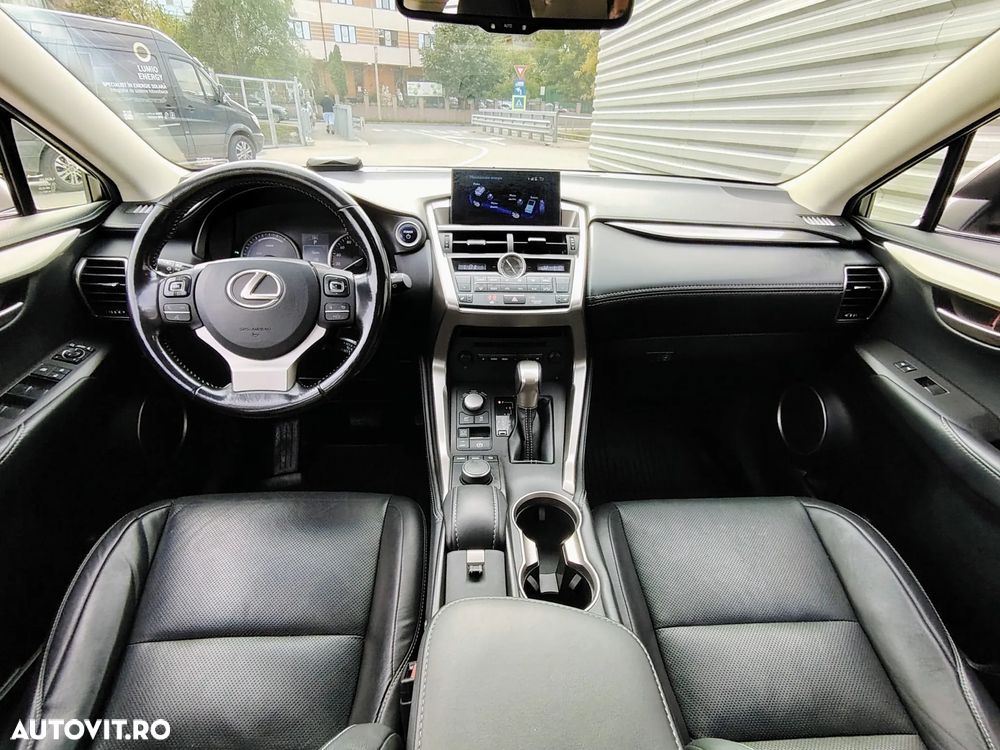 Lexus Seria NX 300h Business - 10