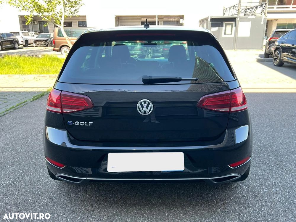 Volkswagen e-Golf - 8