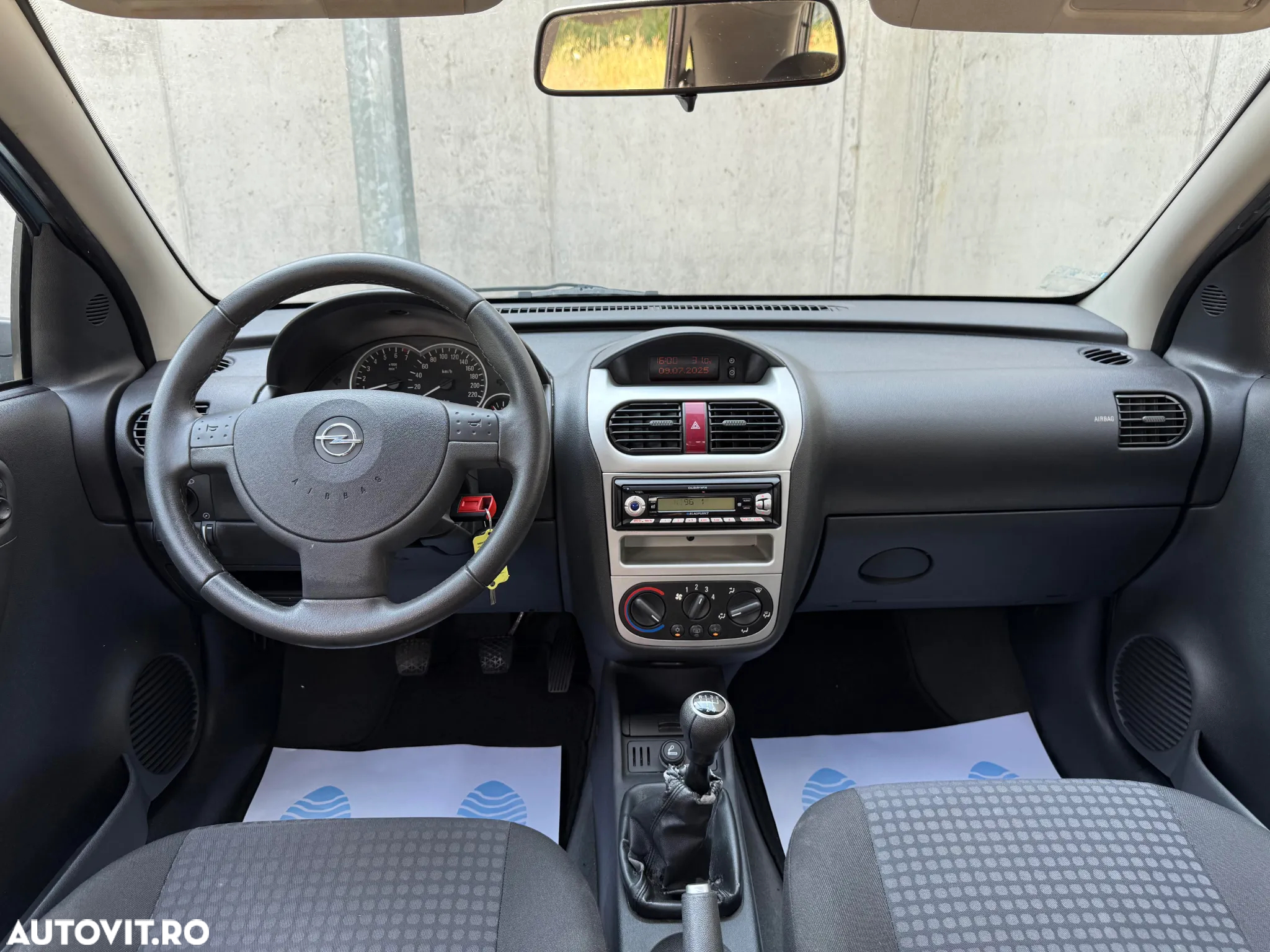 Opel Corsa 1.0 12V Enjoy mit Style Paket - 5