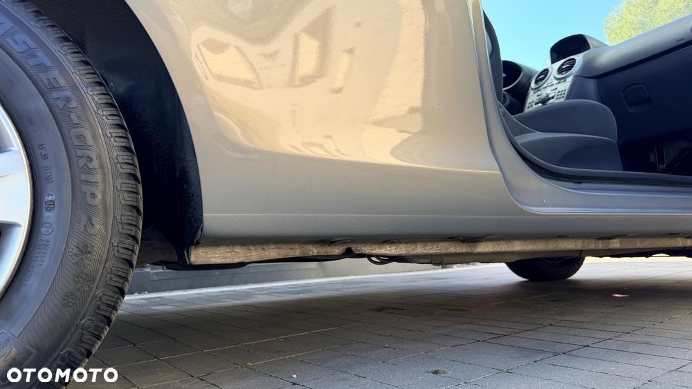 Opel Corsa 1.2 16V (ecoFLEX) Color Edition - 10