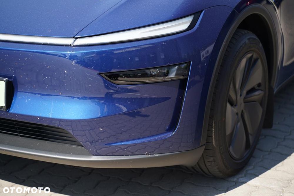 Tesla Y 83.1kWh Long Range RWD - 22