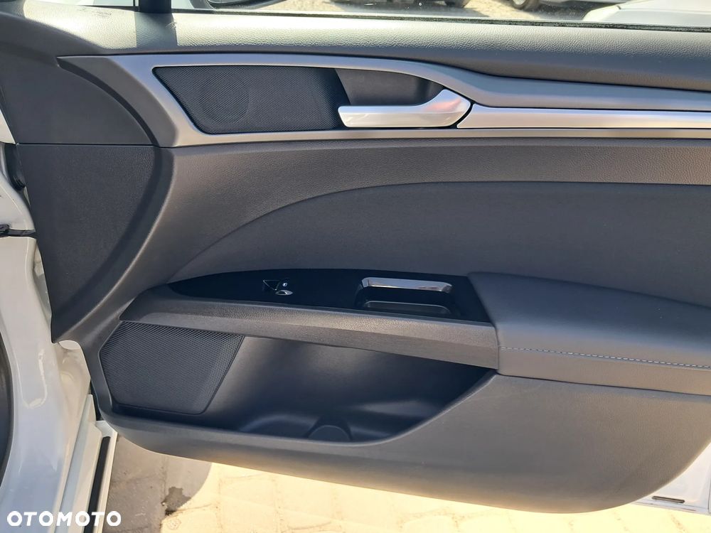 Ford Mondeo 2.0 TDCi STart-Stopp Titanium - 16