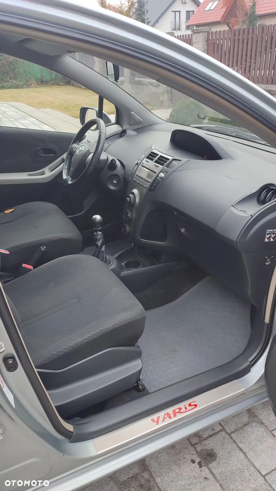 Toyota Yaris - 29