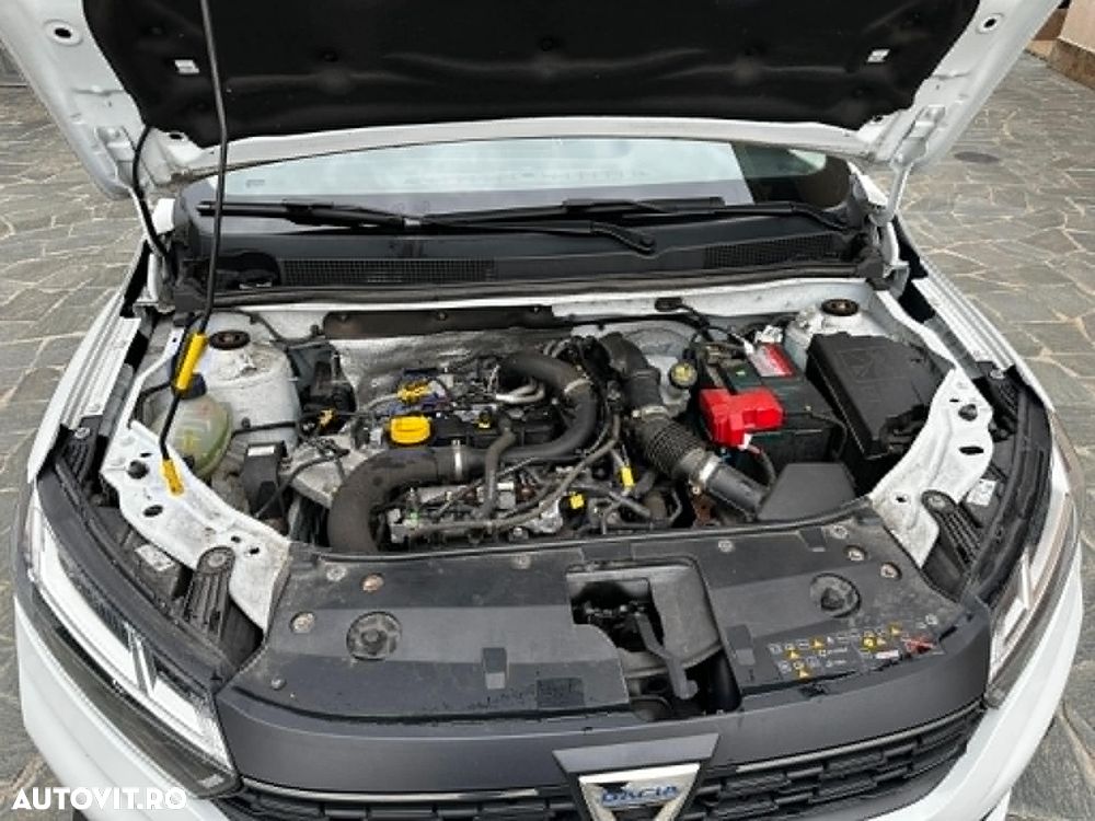 Dacia Sandero TCe 90 Essential - 5