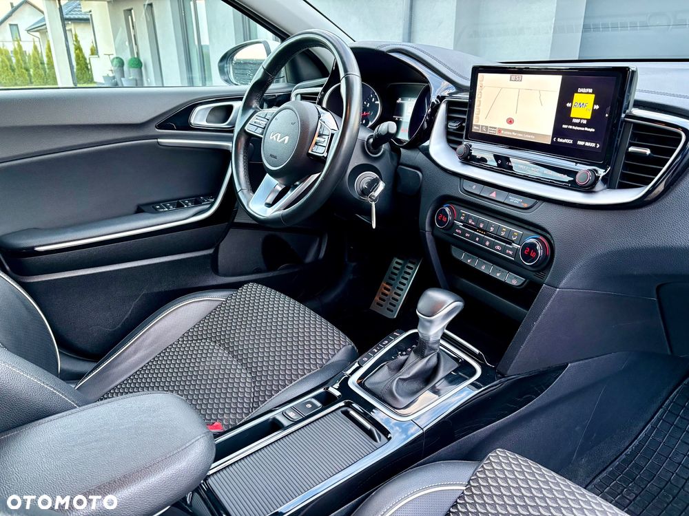 Kia Ceed 1.5 T-GDI L Business Line DCT - 16