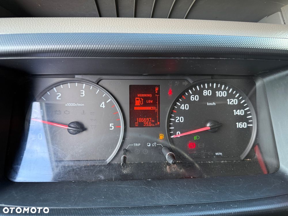 Nissan NT400 CABSTAR Kiper Wywrotka - 26