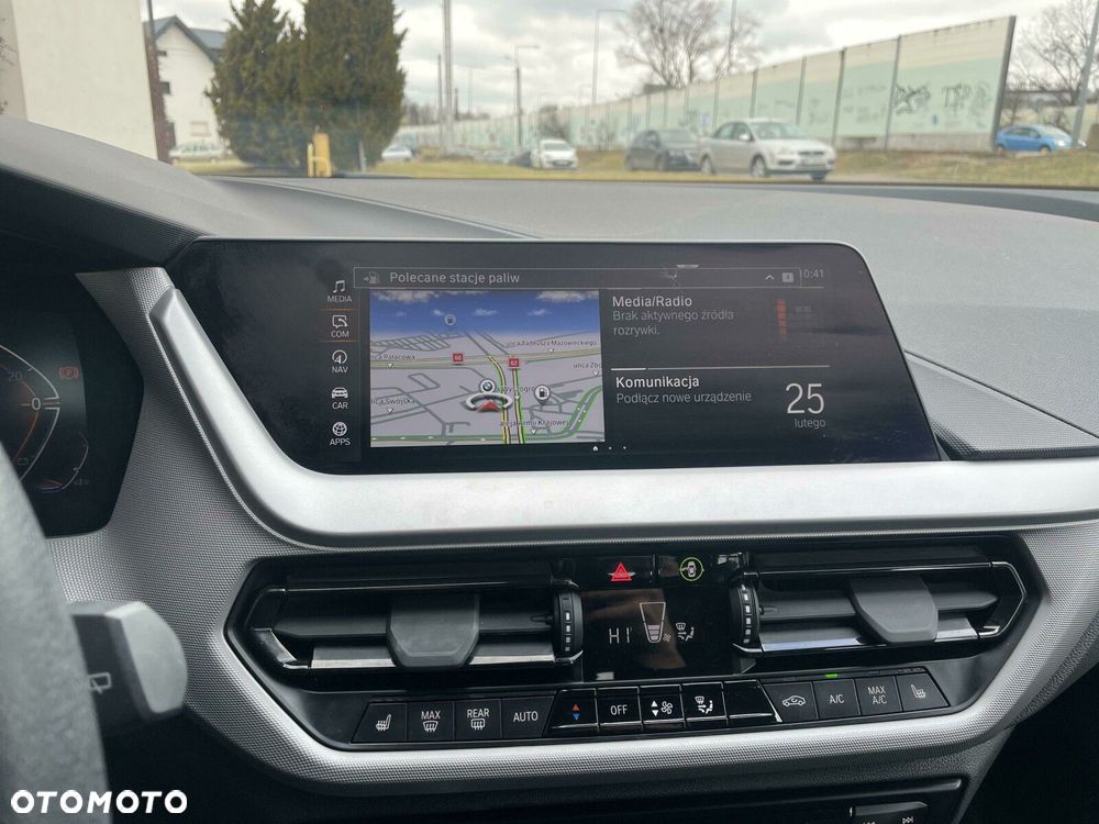 BMW Seria 1 - 24