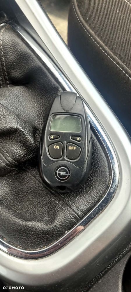 Opel Astra 2.0 CDTI Bi-Turbo S&S - 17