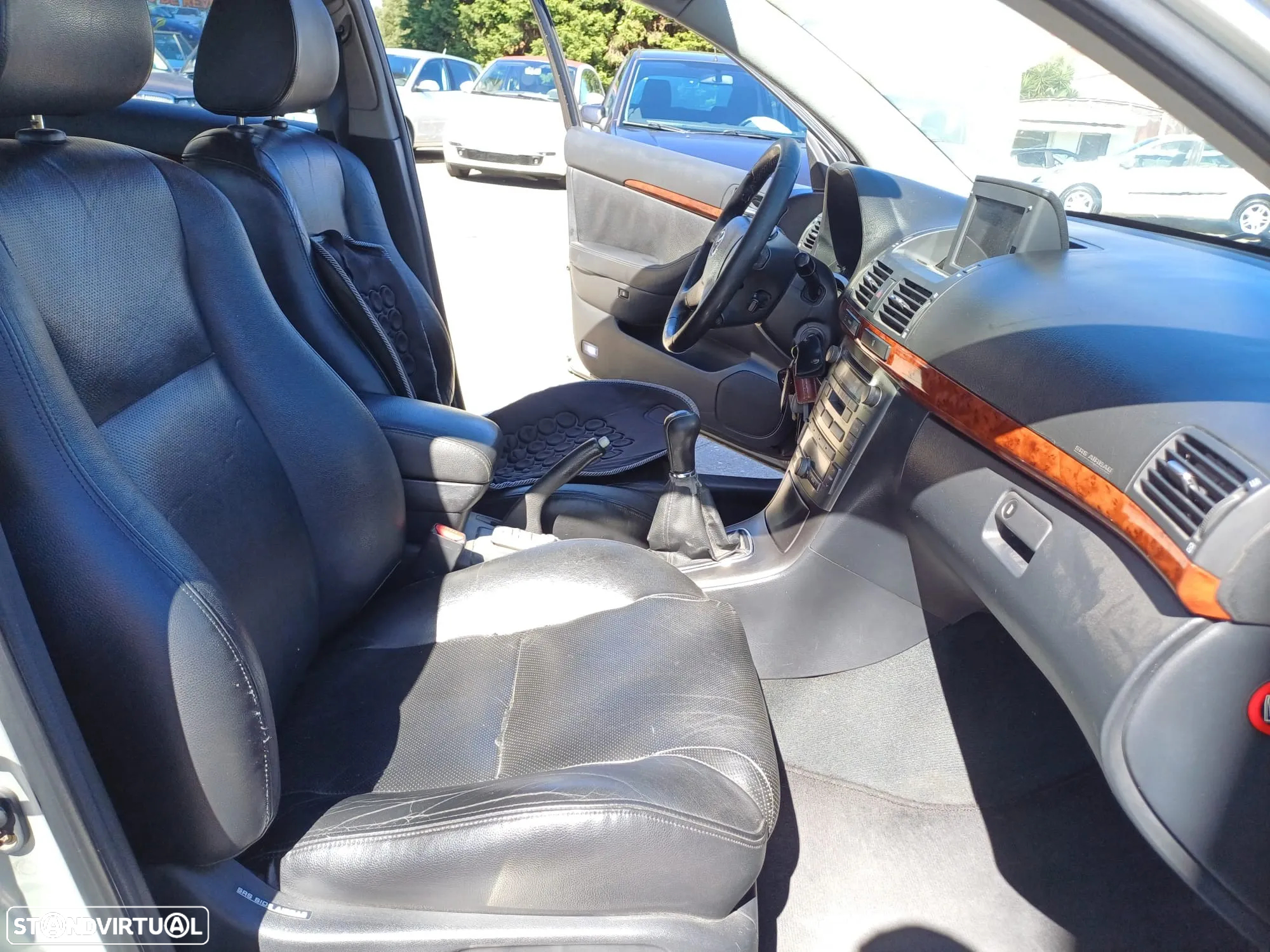 Toyota Avensis SD 2.0 D-4D Sol - 8