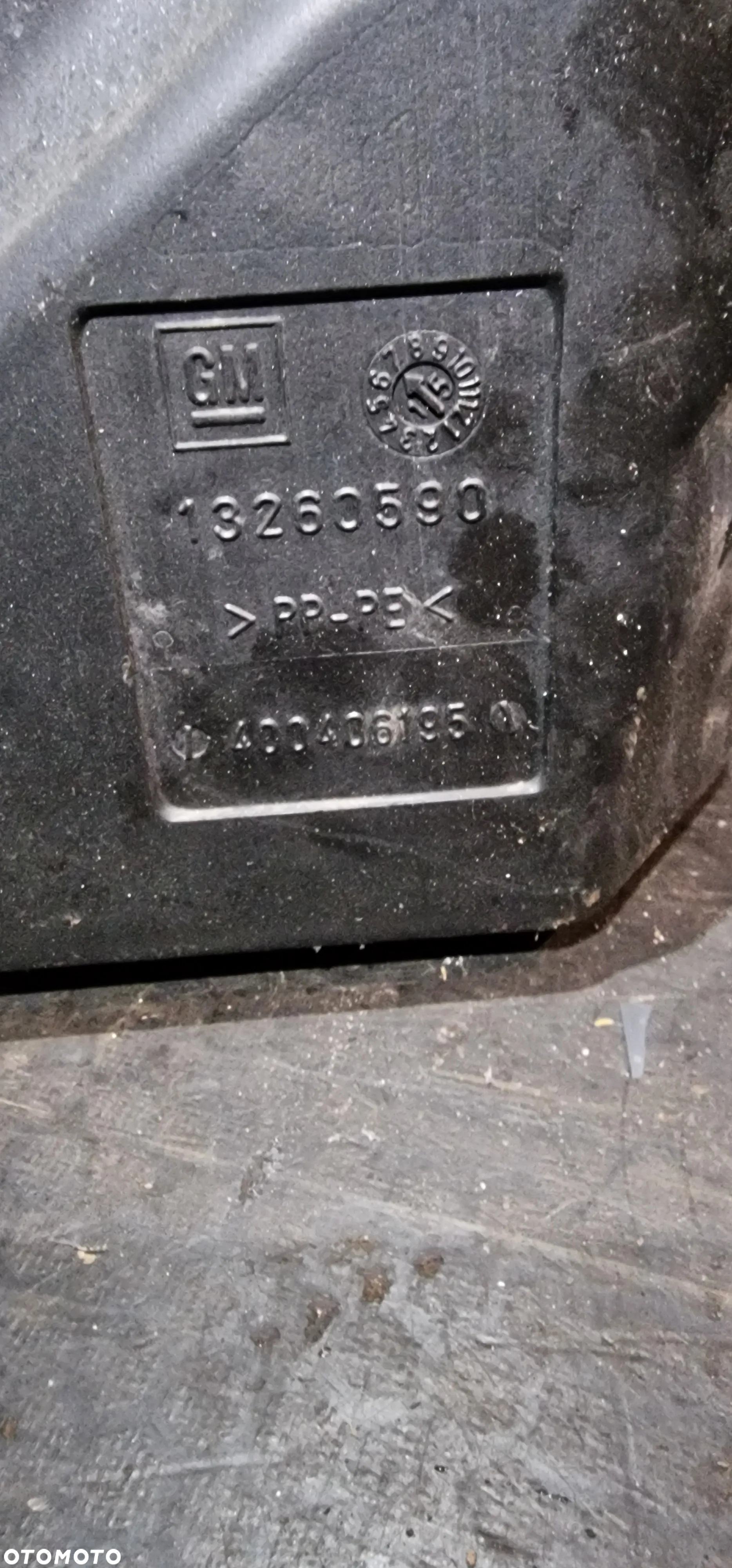 OPEL ASTRA IV J ZBIORNICZEK Spryskiwacza XENON 13260590 - 2