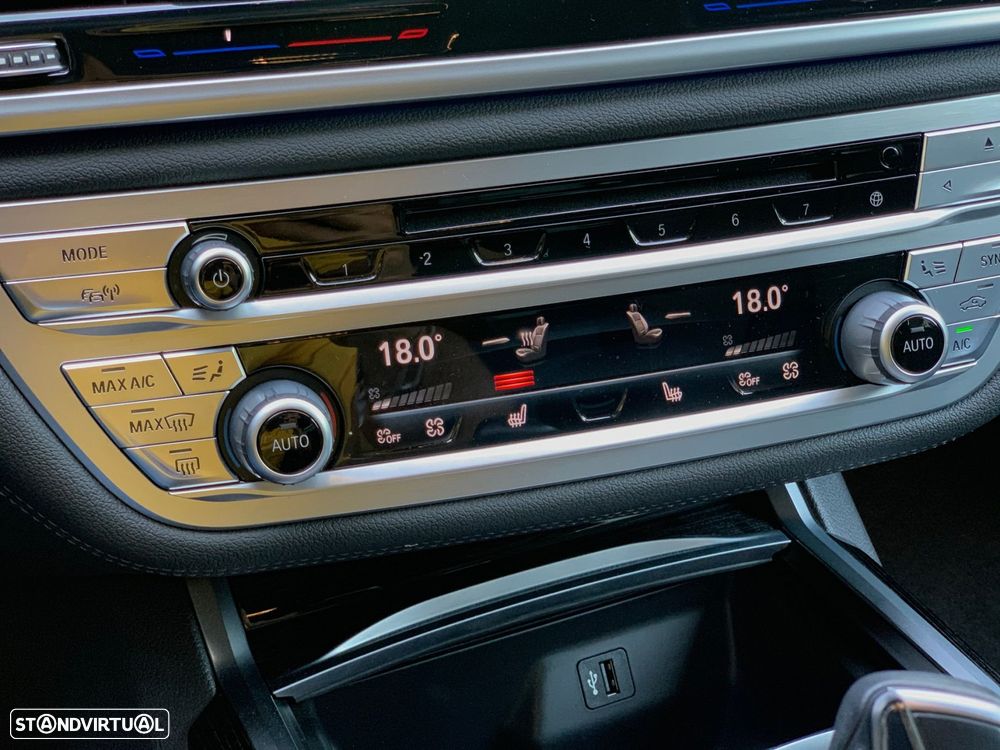 BMW 725 d Pack M - 32