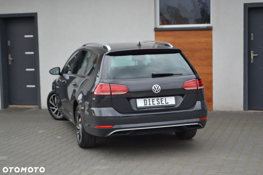 Volkswagen Golf - 3