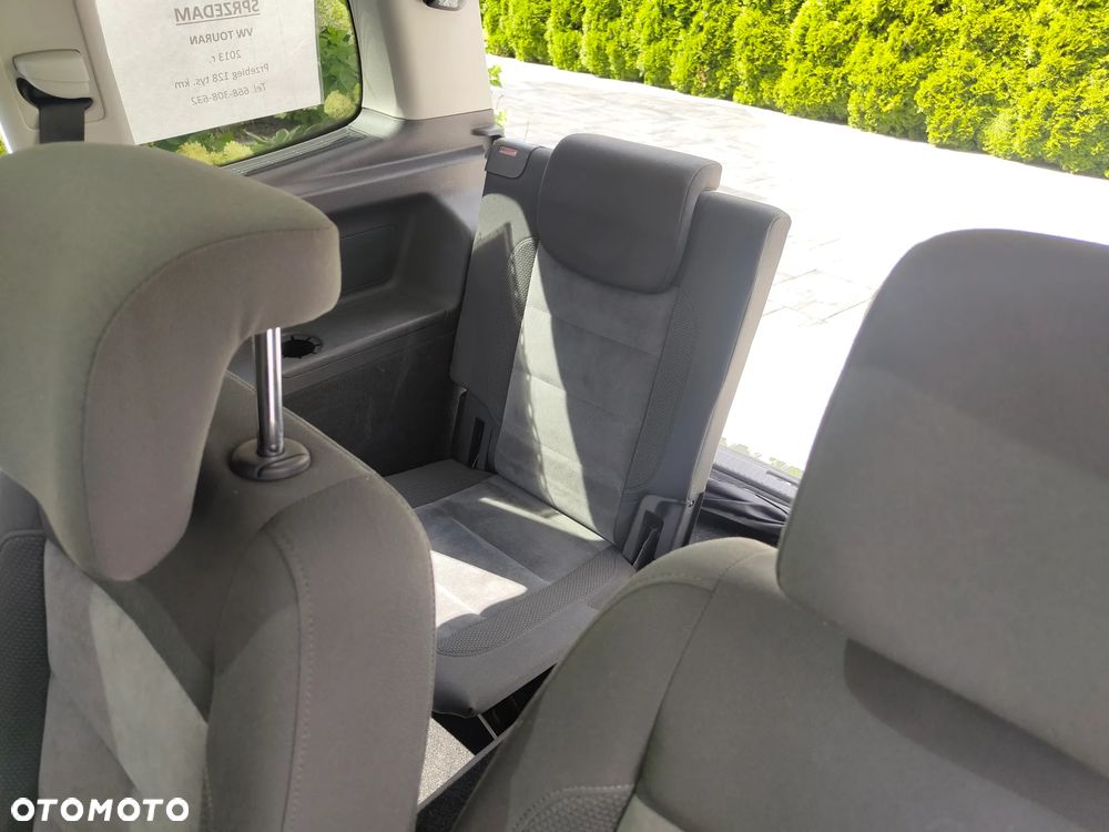 Volkswagen Touran 2.0 TDI DPF Comfortline DSG - 26