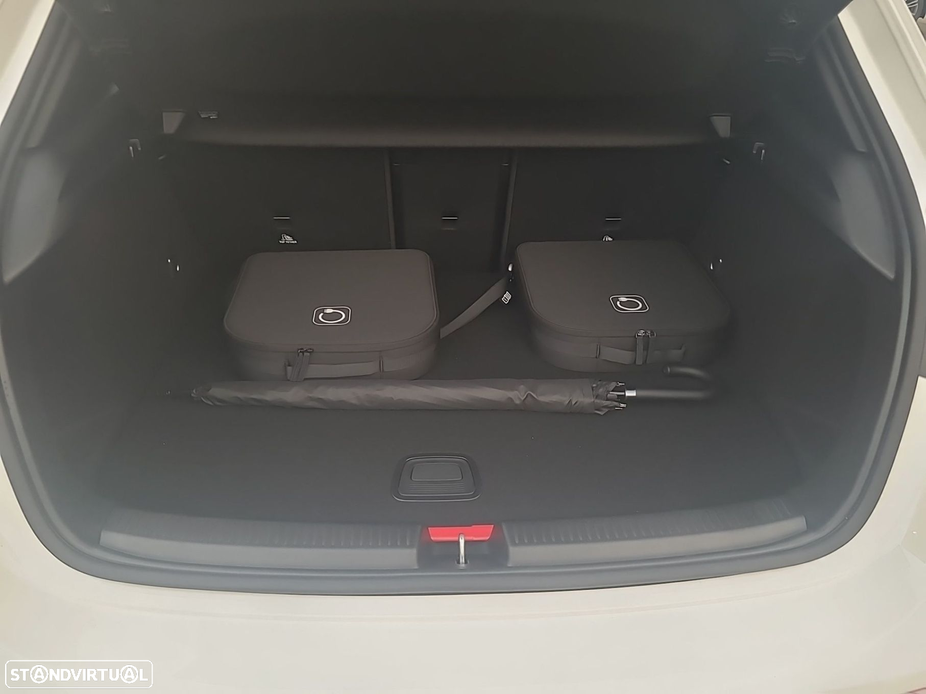 Mercedes-Benz A 250 e - 15