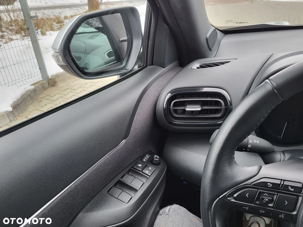 Toyota Yaris Cross Hybrid 1.5 Style AWD - 20