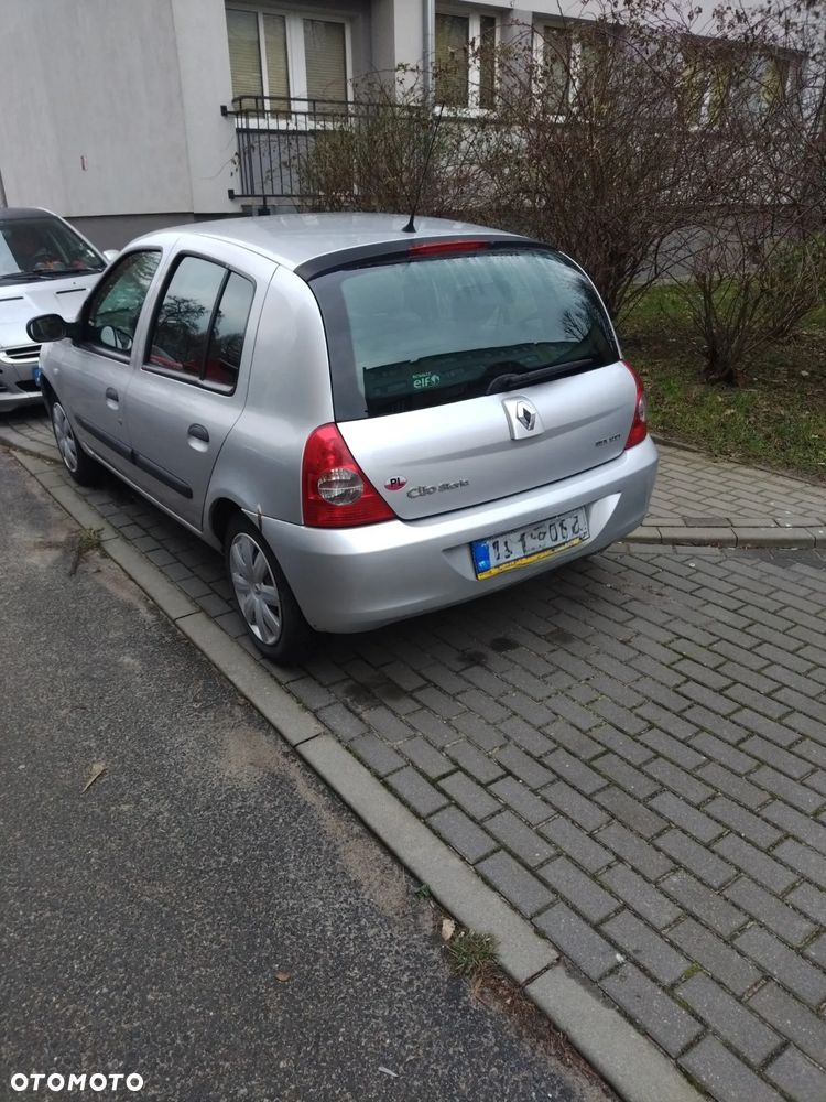 Renault Clio - 1