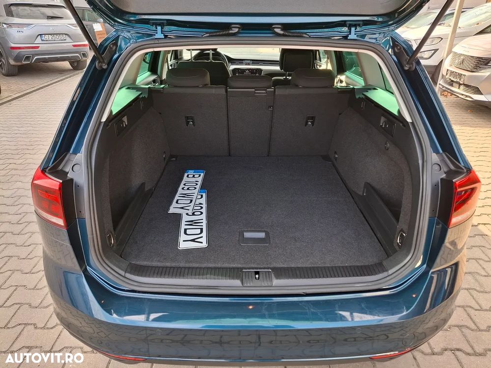 Volkswagen Passat Variant 2.0 TDI DSG Highline - 10