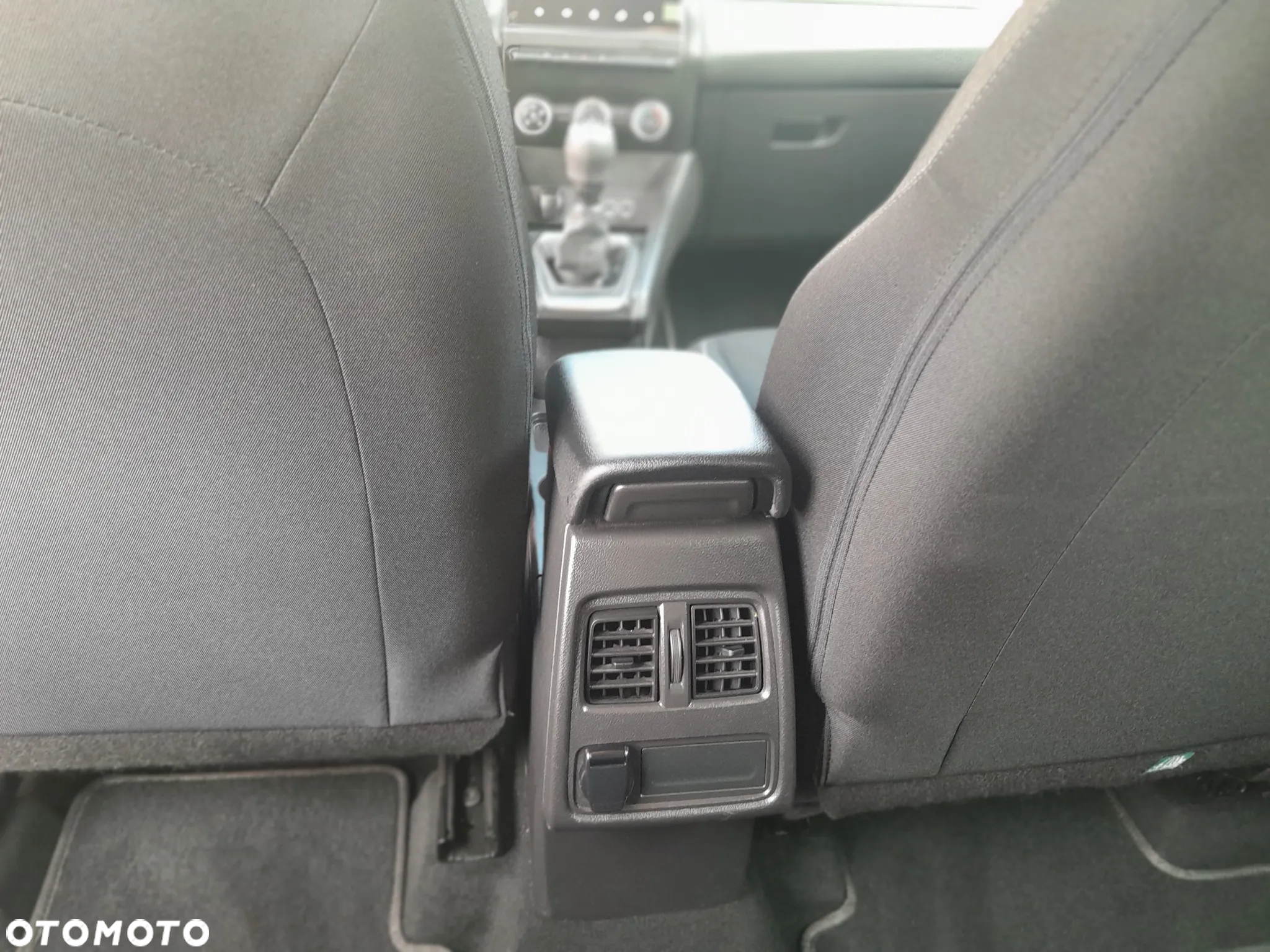Renault Captur TCe 100 INTENS - 33