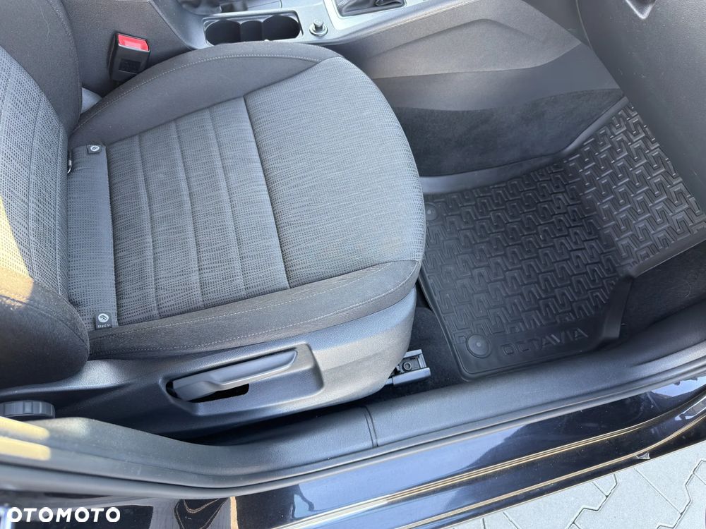 Skoda Octavia 1.8 TSI 4x4 Style DSG - 9
