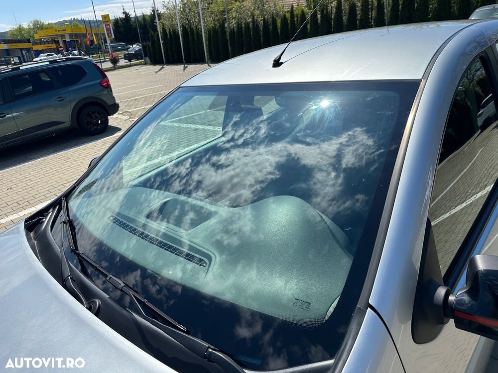 Dacia Logan 0.9 TCe Prestige - 17