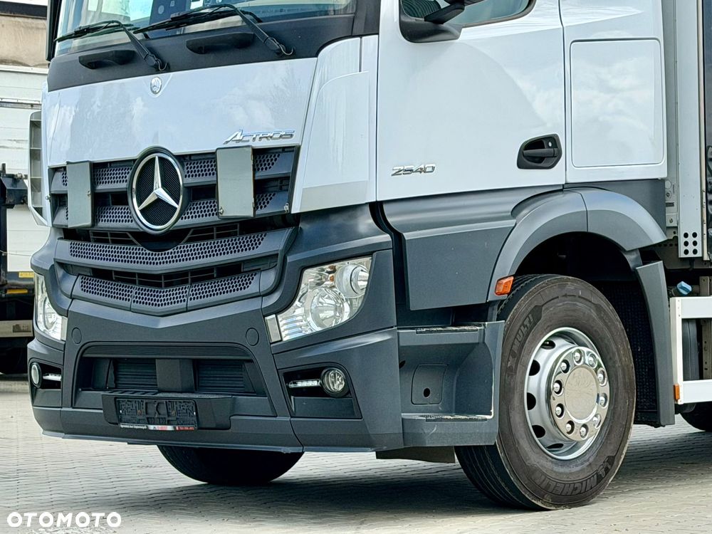 Mercedes-Benz ACTROS 2540 / FIRANKA / WINDA / 18 EUROPALET / EURO 6 / AUTOMAT / 14 450 KG ŁADOWNOŚCI / 2018 ROK - 12