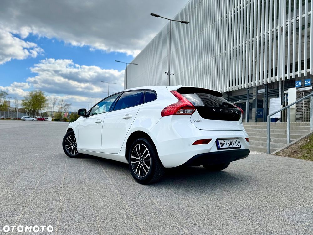 Volvo V40 D2 Drive-E SCR Momentum - 6