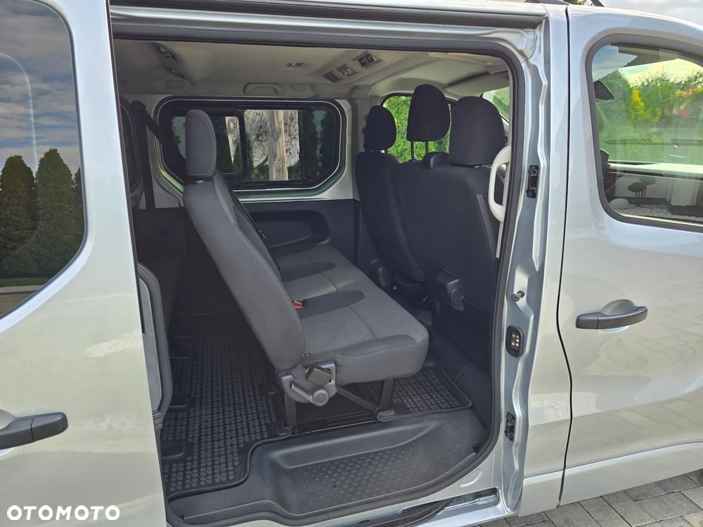 Renault Trafic 2.0 dCi - 6