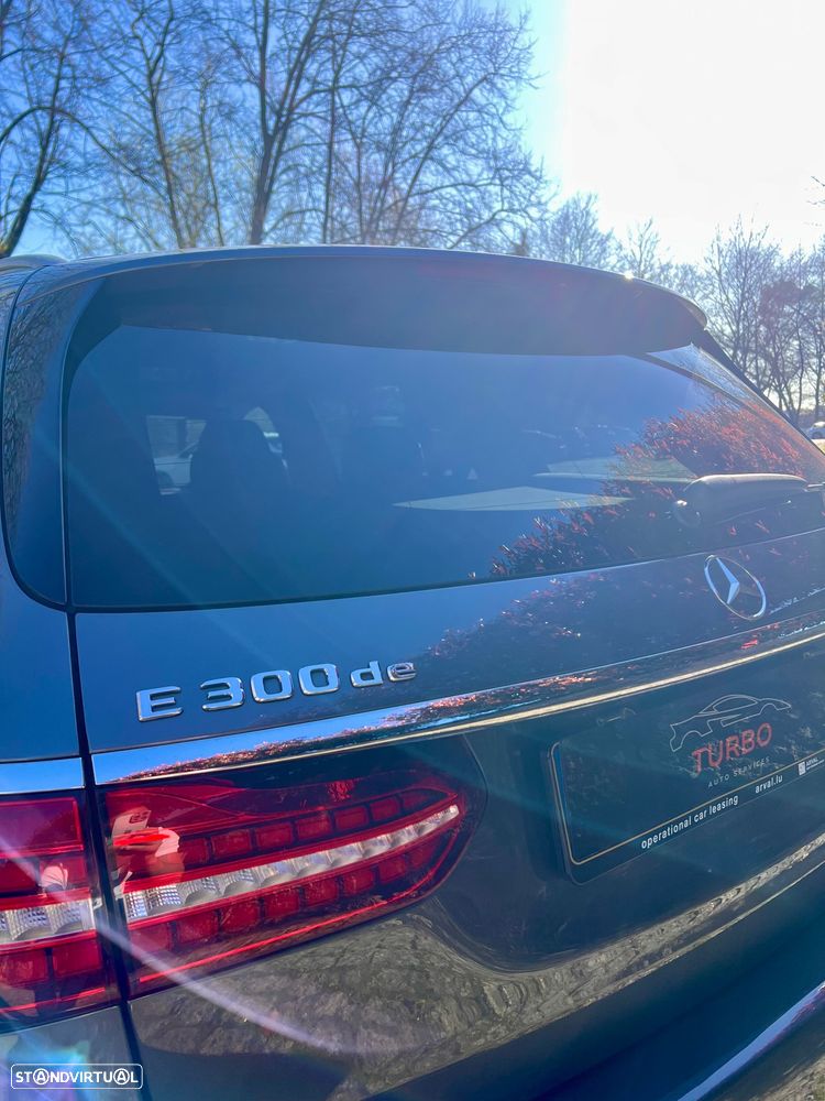 Mercedes-Benz E 300 de 4Matic 9G-TRONIC AMG Line - 29