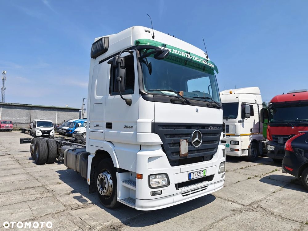 Mercedes-Benz Actros 2544L 6x2 - 3