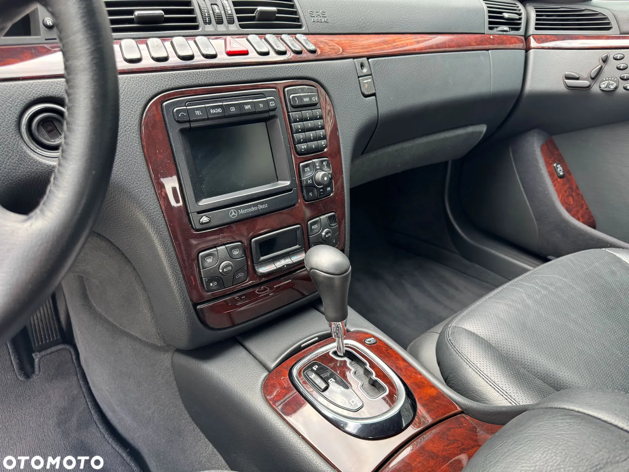 Mercedes-Benz Klasa E 320 4Matic Automatik Elegance - 12